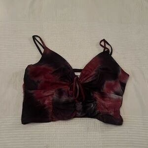 URBAN OUTFITTERS CROPPED TANK